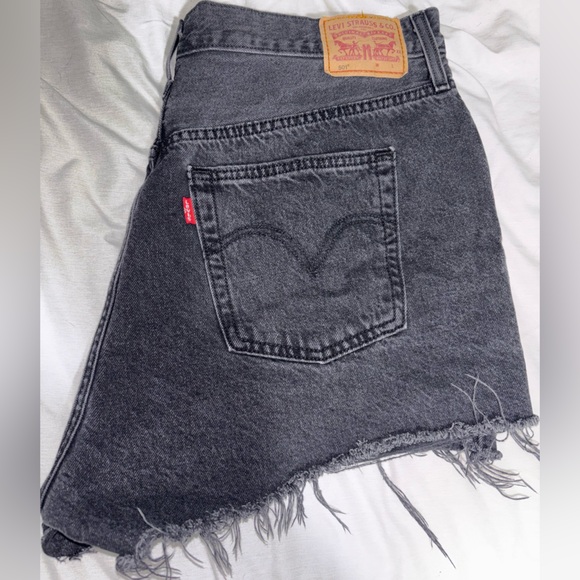 Levi’s 501 Black High Rise Shorts - Picture 5 of 6